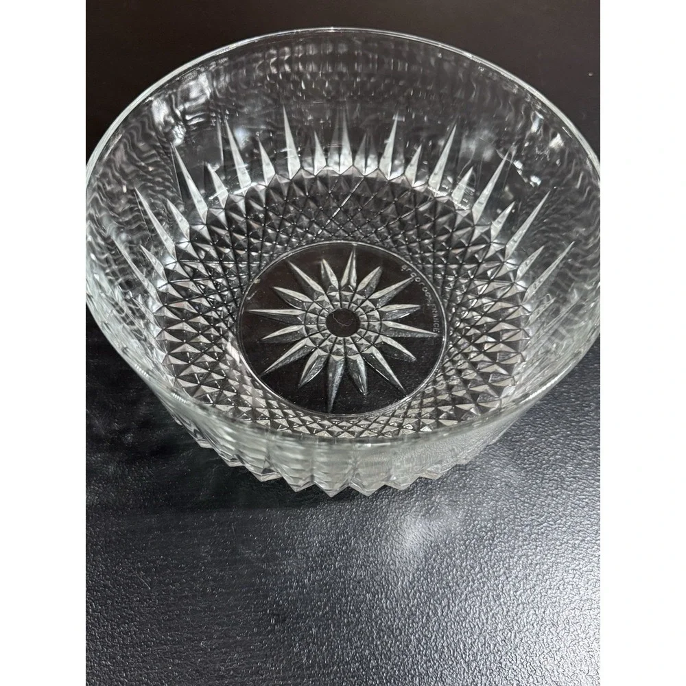 2‎ Arcoroc Clear Glass Serving Bowls Diamond Starburst 9